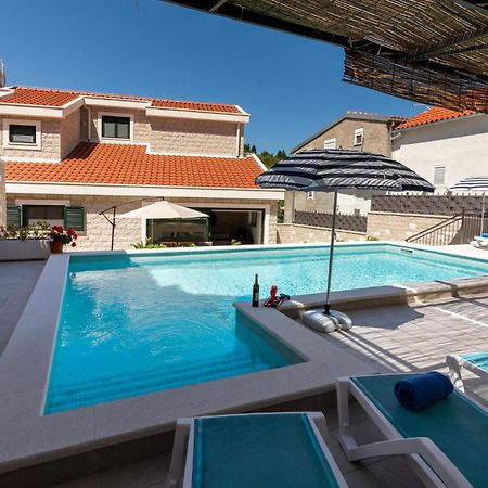 Lovely Home In Klek With House A Panoramic View Buitenkant foto