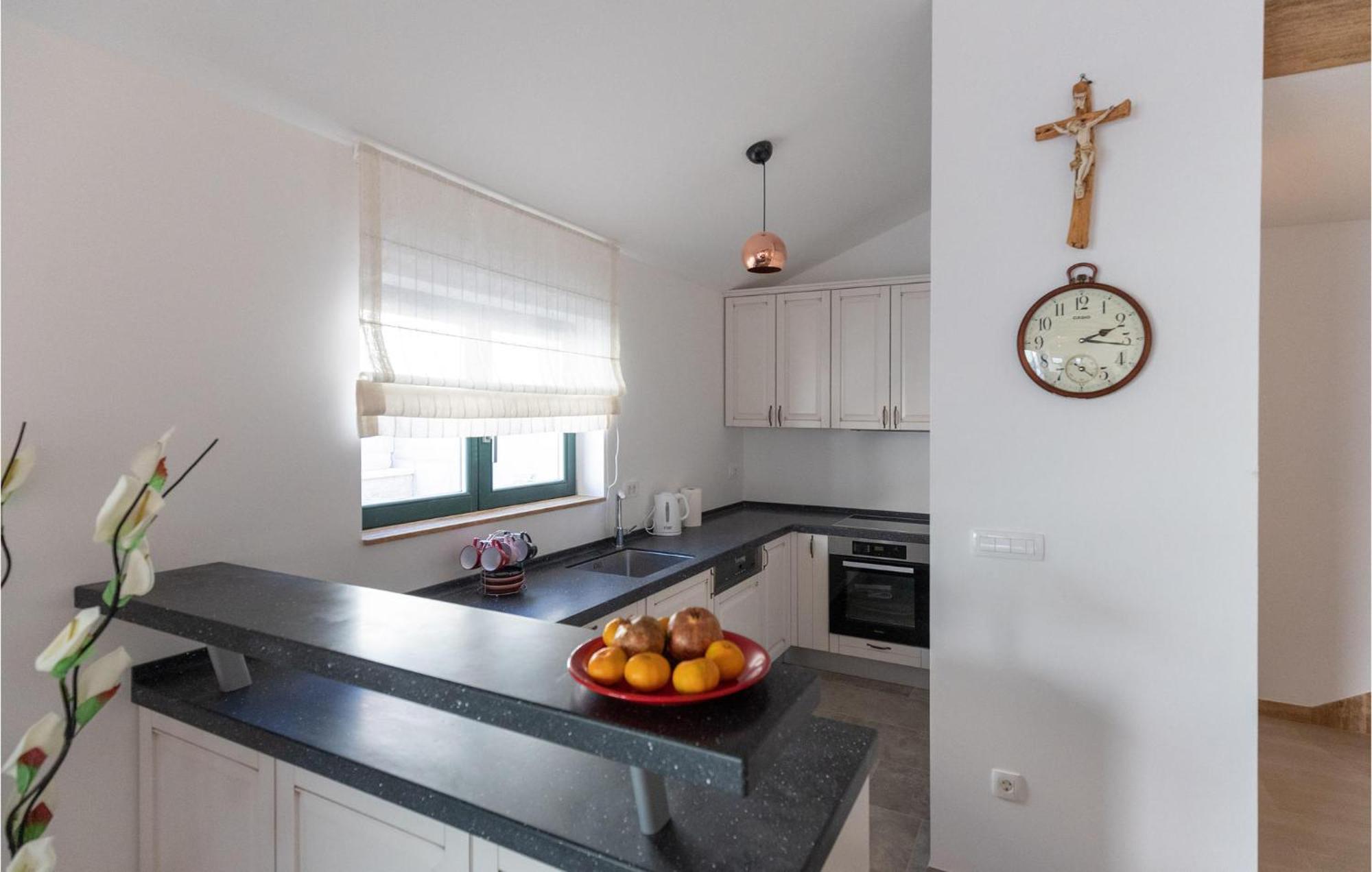 Lovely Home In Klek With House A Panoramic View Buitenkant foto