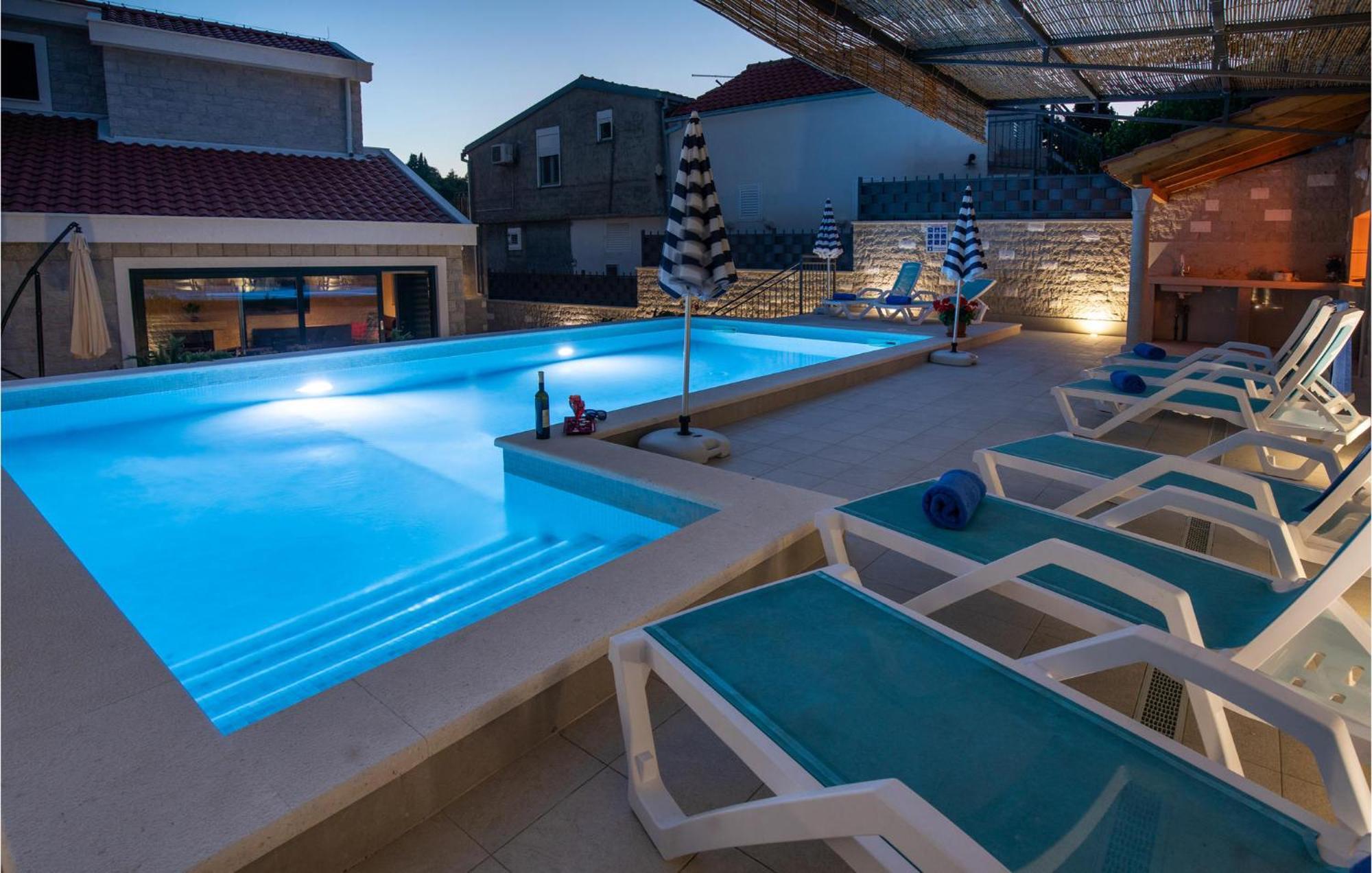 Lovely Home In Klek With House A Panoramic View Buitenkant foto
