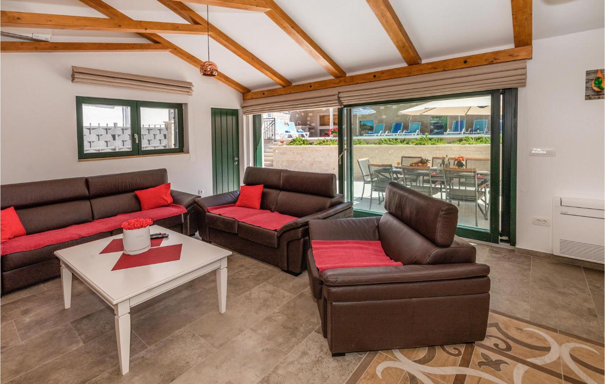 Lovely Home In Klek With House A Panoramic View Buitenkant foto
